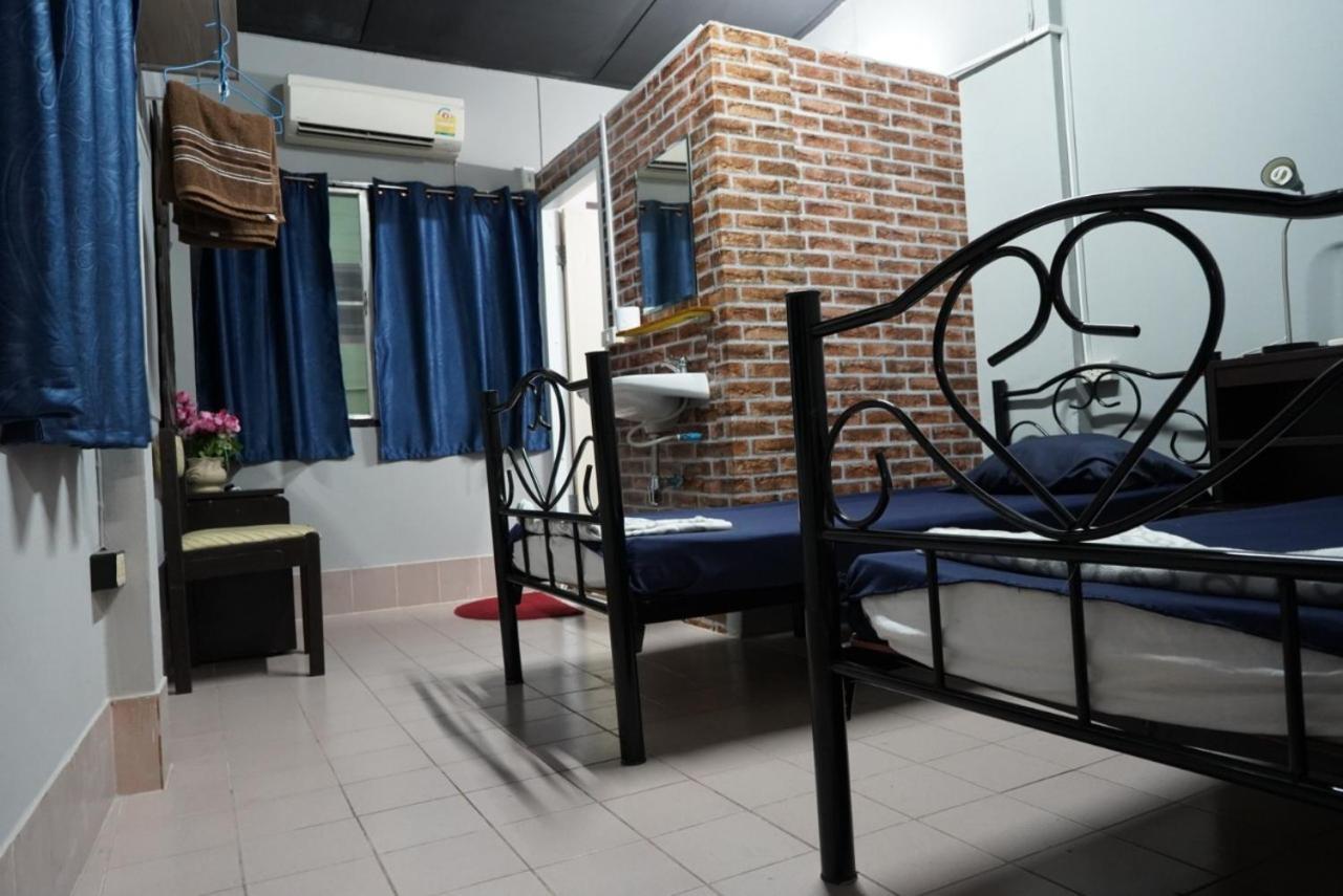 Norch'S Hostel Bangkok Esterno foto