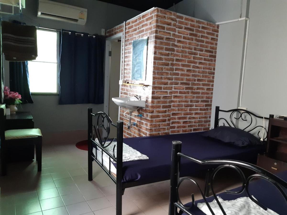 Norch'S Hostel Bangkok Esterno foto